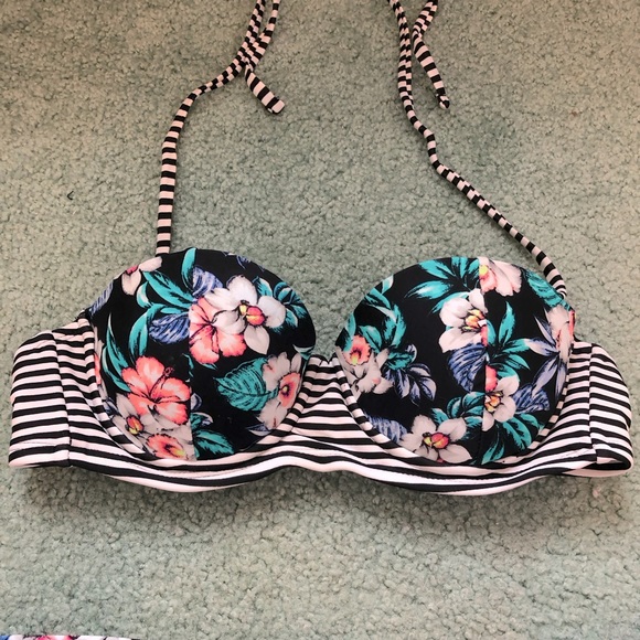 Adorable Xhilaration Floral Teal Bikini - Picture 6 of 10